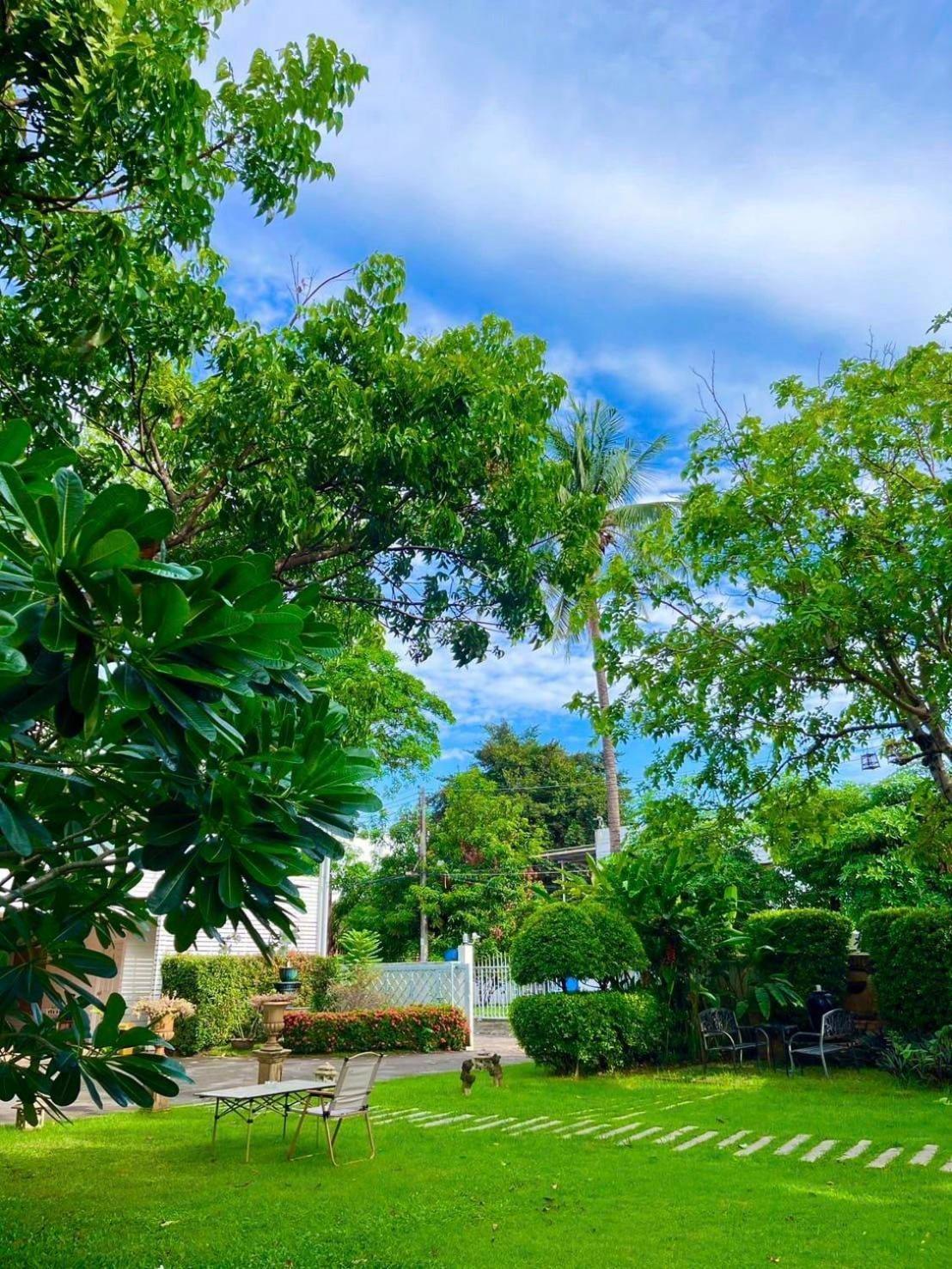Udee Cozy Hotel Chiang Mai Exterior foto